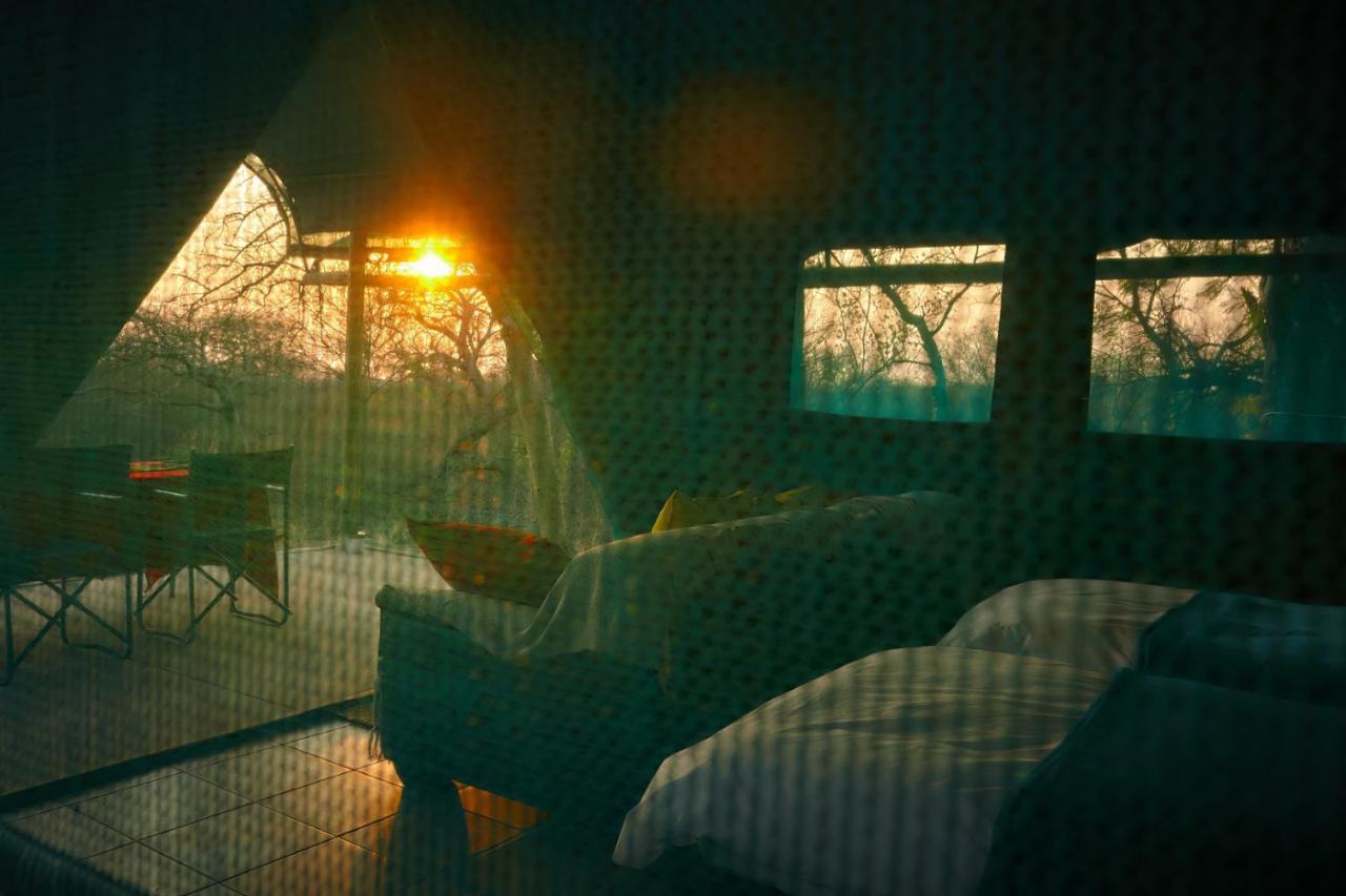 Zuricamp - Tent Zahir ซูเมบ ภายนอก รูปภาพ